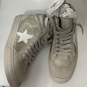 High Top Sneakers -ShuShop